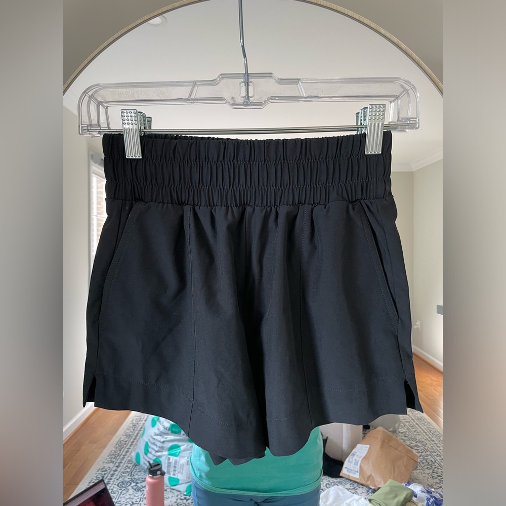 Abercrombie exercise shorts (size XXS) - has pockets!